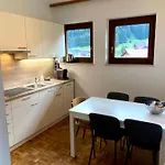 Haus Jolomo 아파트 *