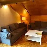 Haus Jolomo *
