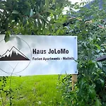 Haus Jolomo 아파트 말니츠