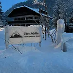 Haus Jolomo