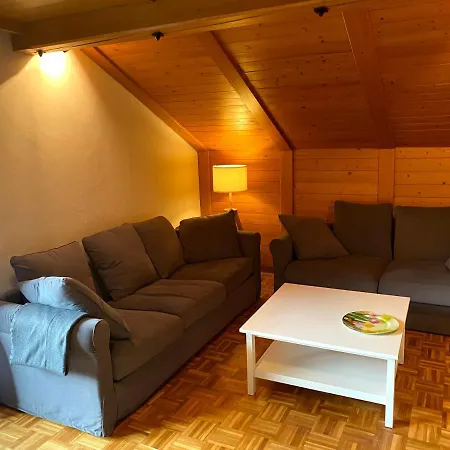 Haus Jolomo *