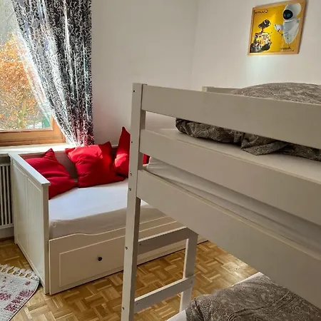 Haus Jolomo