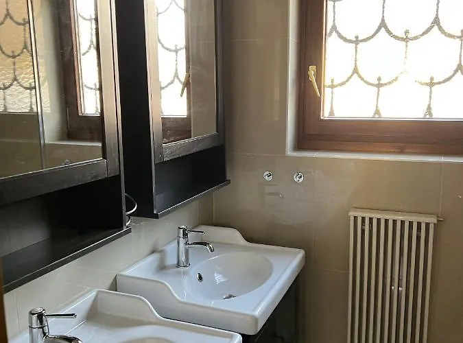 Apartment Haus Jolomo *